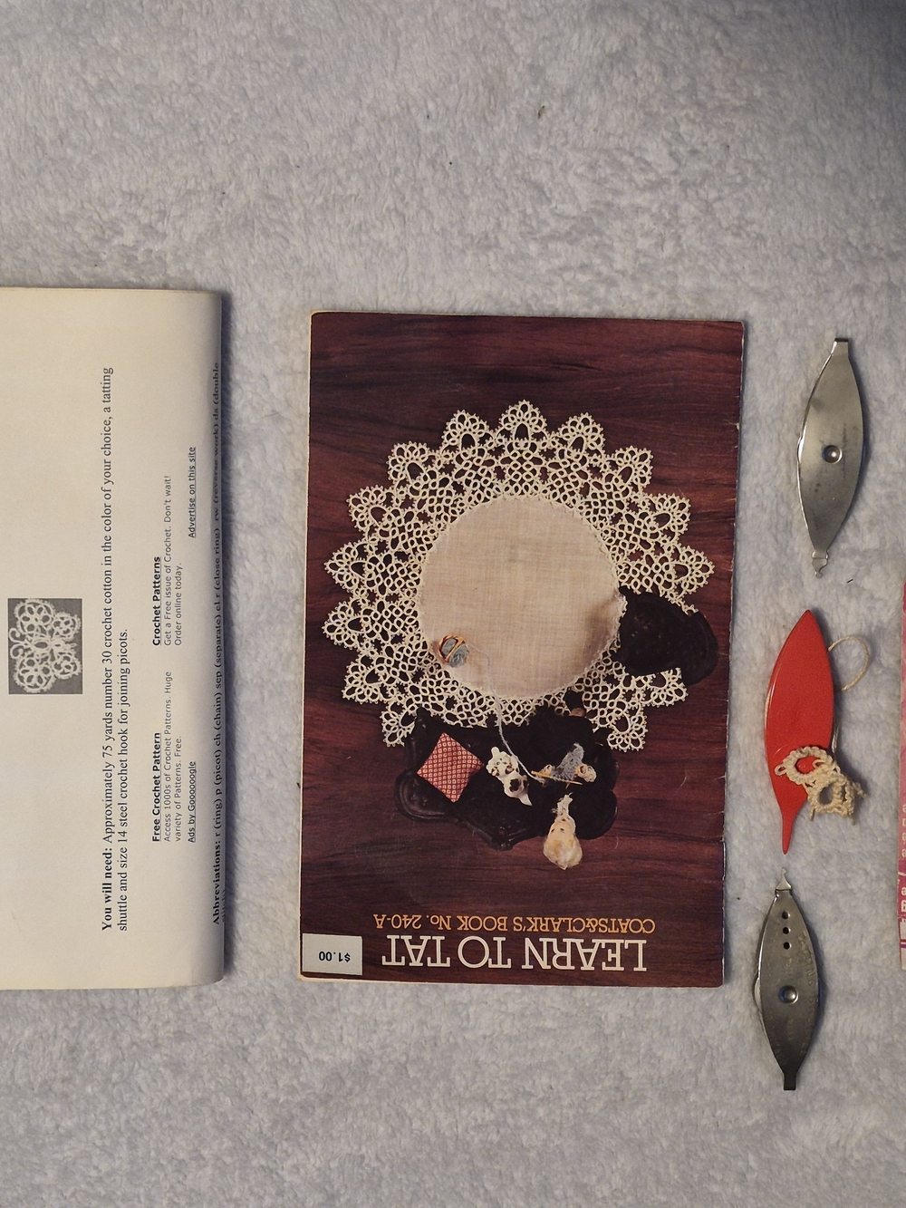 Vintage Lace Tatting Kit with 4 Shuttles and Instruction Booklets